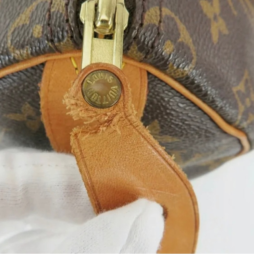 SOLD!!

AUTHENTIC Louis Vuitton Speedy 25 - Picture 7 of 11